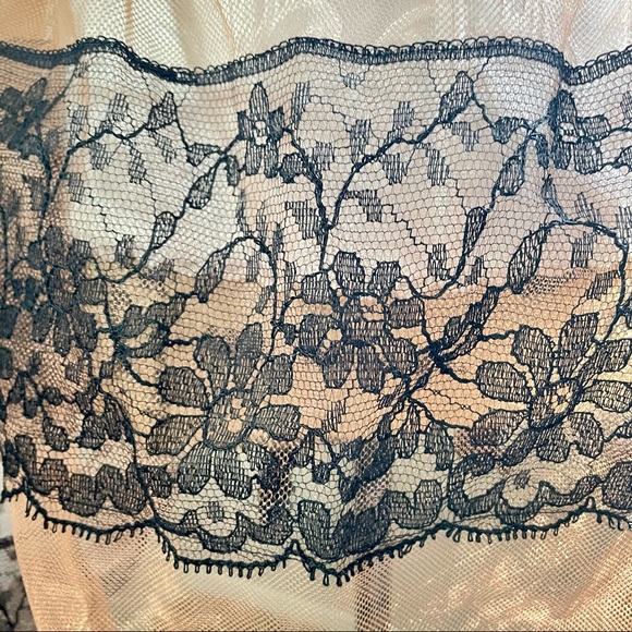 🕯Vintage lace velvet tiered pinup cosplay apron 🕯 - Picture 4 of 5